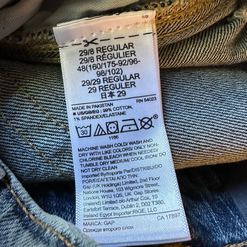 Gap Vintage Flare High Rise Jeans, Size 29/8R. - Picture 4 of 7